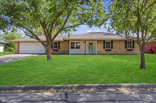 2108 N Village, Bonham, TX 75418 - Photo 1