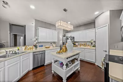 1707 W Venus Drive, Lancaster, TX 75134 - Photo 17