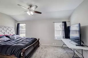 951 Zachary Dr, Arlington, TX 76002 - Photo 15