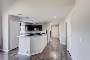 951 Zachary Dr, Arlington, TX 76002 - Photo 9