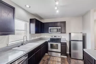 951 Zachary Drive, Arlington, TX 76002 - Photo 7