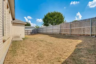 2459 Frontier Dr, Grand Prairie, TX 75052 - Photo 25