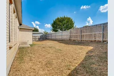 2459 Frontier Drive, Grand Prairie, TX 75052 - Photo 17