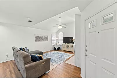 1002 Bridges Drive, Arlington, TX 76012 - Photo 7