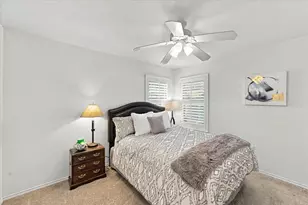 1002 Bridges Dr, Arlington, TX 76012 - Photo 25