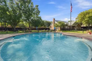1002 Bridges Dr, Arlington, TX 76012 - Photo 29