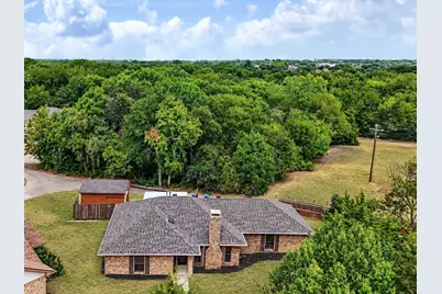 219 N Beltwoods Drive, DeSoto, TX 75115 - Photo 3