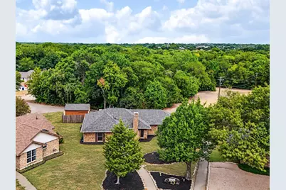 219 N Beltwoods Drive, DeSoto, TX 75115 - Photo 9