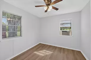 208 D St, Whitesboro, TX 76273 - Photo 15