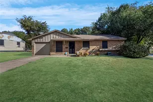 535 Thrush Ave, Duncanville, TX 75116 - Photo 1