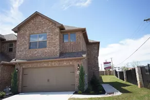 3657 Harebell Dr, Carrollton, TX 75007 - Photo 1