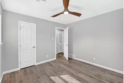 7344 Monterrey Drive, Fort Worth, TX 76112 - Photo 17