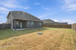 417 Burrow Dr, Waxahachie, TX 75167 - Photo 29