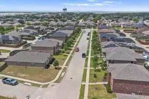 2508 Glen Hollow Dr, Lancaster, TX 75134 - Photo 31