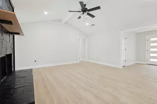 5408 Aspen Ln, Fort Worth, TX 76112 - Photo 5