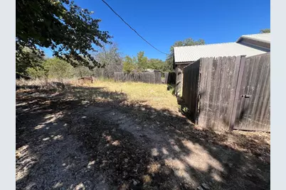 831 Boyd Road, Azle, TX 76020 - Photo 9