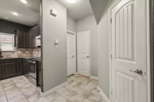 8805 Deadwood Ln, Aubrey, TX 76227 - Photo 15