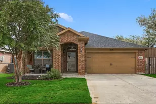 8200 Spotted Doe Dr, Fort Worth, TX 76179 - Photo 3