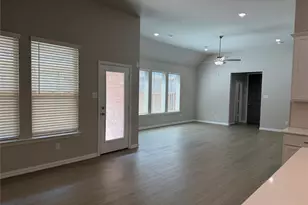 1037 Western Hls Dr, Crowley, TX 76036 - Photo 23