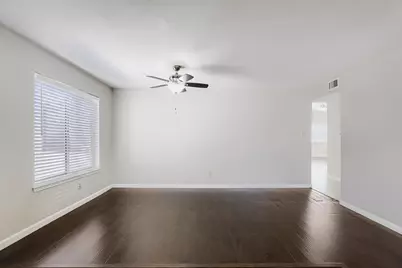 1012 Bellflower Drive, Carrollton, TX 75007 - Photo 7
