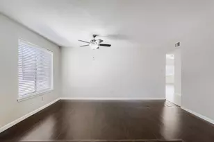 1012 Bellflower Dr, Carrollton, TX 75007 - Photo 7