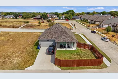 1505 Hermes Lane, Lancaster, TX 75134 - Photo 31