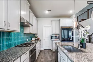 916 Azure Ln, Celina, TX 75009 - Photo 11