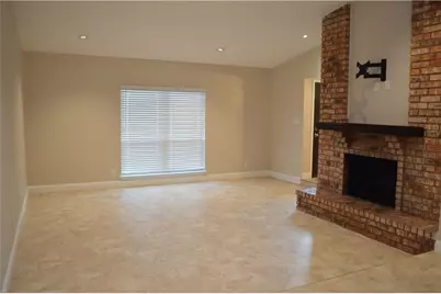 5125 Shannon Drive, The Colony, TX 75056 - Photo 3