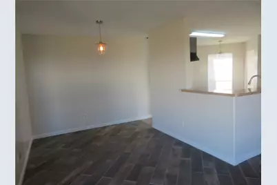 1031 Cresthaven Drive, Lancaster, TX 75134 - Photo 3