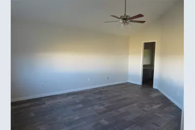 1031 Cresthaven Drive, Lancaster, TX 75134 - Photo 7