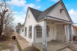 1915 Alaska Ave, Dallas, TX 75216 - Photo 1