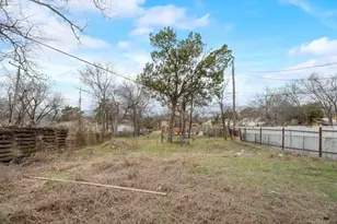 1915 Alaska Ave, Dallas, TX 75216 - Photo 15