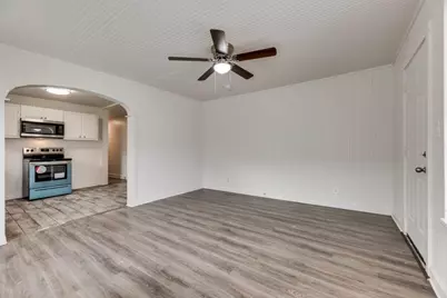 1915 Alaska Avenue, Dallas, TX 75216 - Photo 5