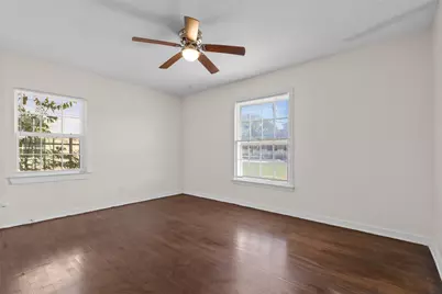 838 Dalworth Street, Grand Prairie, TX 75050 - Photo 9