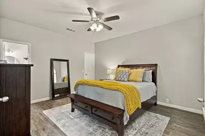 11251 Chaucer Drive, Frisco, TX 75035 - Photo 15