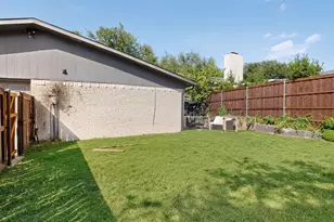 10854 Villa Haven Dr, Dallas, TX 75238 - Photo 25