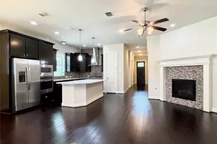 1005 Moonstone St, Carrollton, TX 75007 - Photo 11