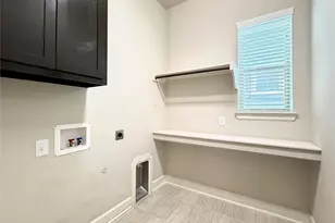 1005 Moonstone St, Carrollton, TX 75007 - Photo 21
