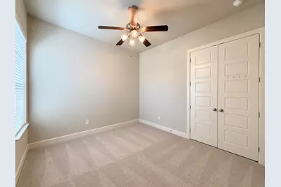 1005 Moonstone Street, Carrollton, TX 75007 - Photo 19