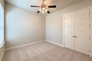 1005 Moonstone St, Carrollton, TX 75007 - Photo 19