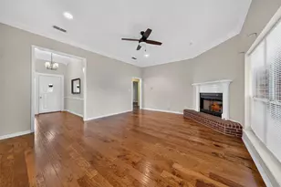 202 Northcreek Dr, Chandler, TX 75758 - Photo 11
