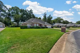202 Northcreek Dr, Chandler, TX 75758 - Photo 3