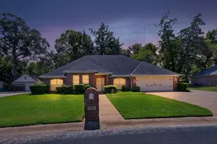 202 Northcreek Dr, Chandler, TX 75758 - Photo 1