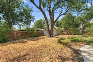 5412 Palmer Dr, Haltom City, TX 76117 - Photo 33