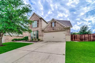 419 Aylesbury Dr, Roanoke, TX 76262 - Photo 1
