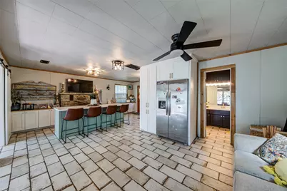 402 Aqua Way, Lake Bridgeport, TX 76426 - Photo 15