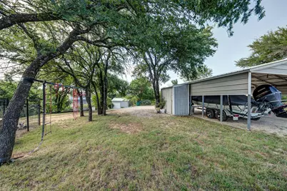 402 Aqua Way, Lake Bridgeport, TX 76426 - Photo 29