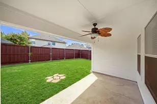 717 Creekside Dr, Little Elm, TX 75068 - Photo 23