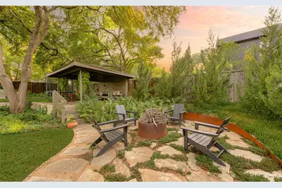 906 Leatrice Drive, Dallas, TX 75208 - Photo 37