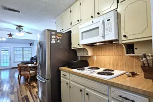 6208 Brookside Dr, Watauga, TX 76148 - Photo 13